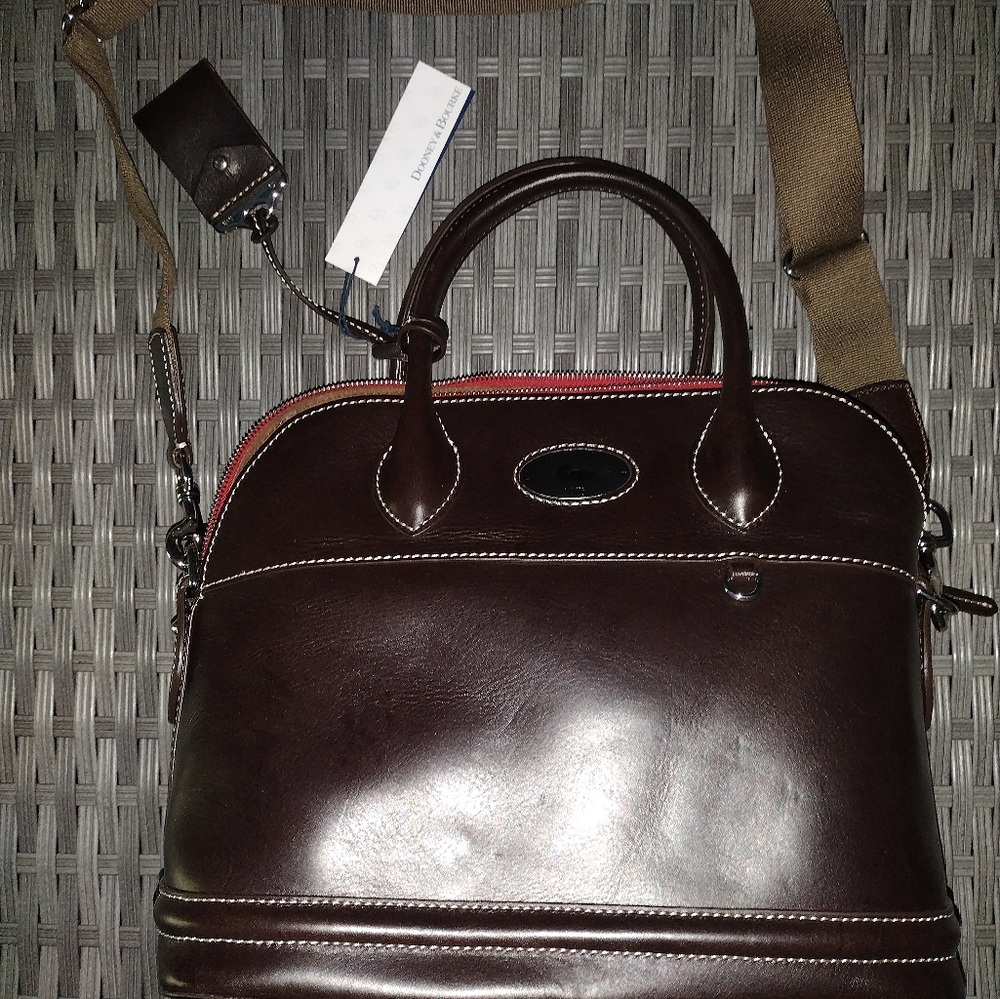 Dooney & Bourke Elegant Brown Leather Women's Bag
